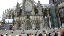 Der Klner Dom ist mit 157,38 Metern Hhe nach dem Ulmer Mnster das zweithchste Kirchengebude Europas sowie das dritthchste der Welt.