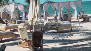 Wenn man im VIP-Bereich am Strand liegen will, dann muss man einige Dollars mehr auf den Tisch blttern.  Am allgemeinen Strand ist aber viel gemtlicher. 