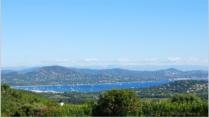 .Von hier oben ist der Blick auf die Bucht von Saint Tropez und Saintz Maxime berwltigend. 