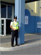 Da Gibraltar unter britischer Verwaltung seht, sind hier auch die Polizisten "very british"