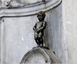 Der Manneken Pis ist eine Brunnenfigur eines urinierenden Knaben. Sie ist eines der Wahrzeichen der belgischen Hauptstadt Brssel.