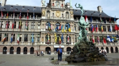 Das Stadhuis / Rathaus der Stadt - ein wunderschnes Gebude.