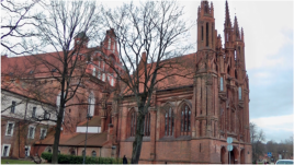 Die Heiligen Annen-Kirche ist ein Meisterwerk Sptgotik