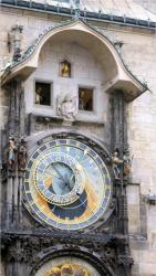 Die Astronomische Uhr in Prag ist weltbekannt und stammt aus dem Jahre 1410. Sie ist ein Meisterwerk gotischer Wissenschaft und Technik. 