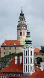 Blick vom Nationalmuseum zum Museum Marionet zum Turm der Burg
