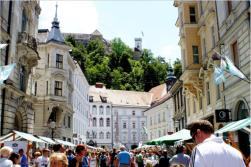Als wir Laibach besucht haben, fand gerade das Weinfest stadt. Eine wunderschne Stadt, deren Einwohner sehr freundlich sind. 