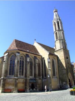 Eine der berhmtesten Kirchen der Stadt, die Liebfrauenkirche.  Der Bau wurde 1278 begonnen und 1280 sind die Franziskaner schon eingezogen. 